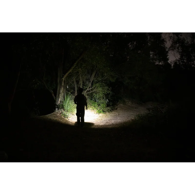 Latarka akumulatorowa Olight Baton 4 Blue Phantom - 1300 lumenów