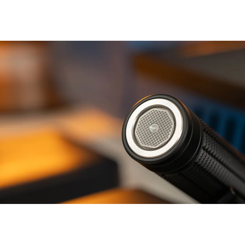 Latarka Olight Baton 4 Pro Matte Black - 1600 lumenów