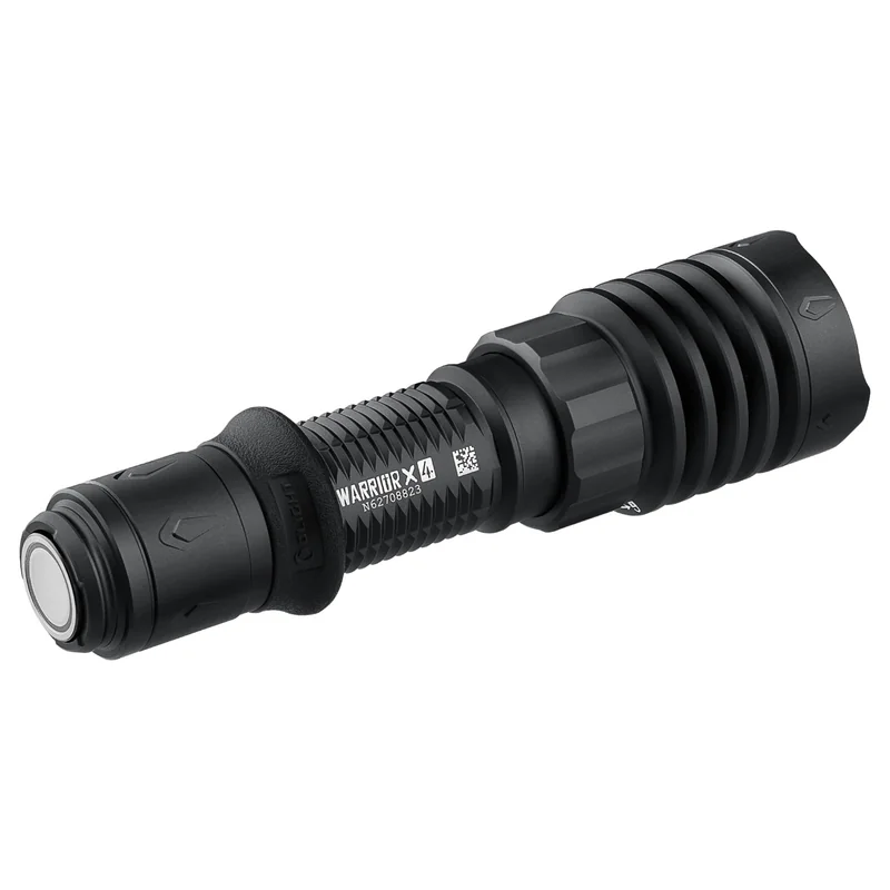 Matowa latarka taktyczna Olight Warrior X 4 Czarna - 2600 lumenów