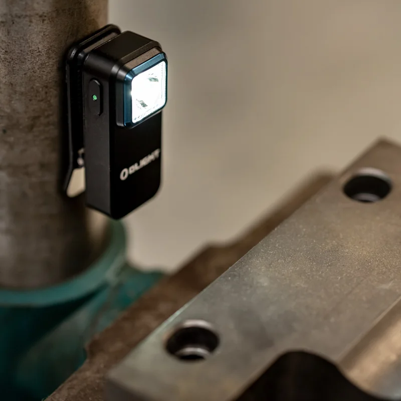 Latarka akumulatorowa Olight Oclip - 300 lumenów