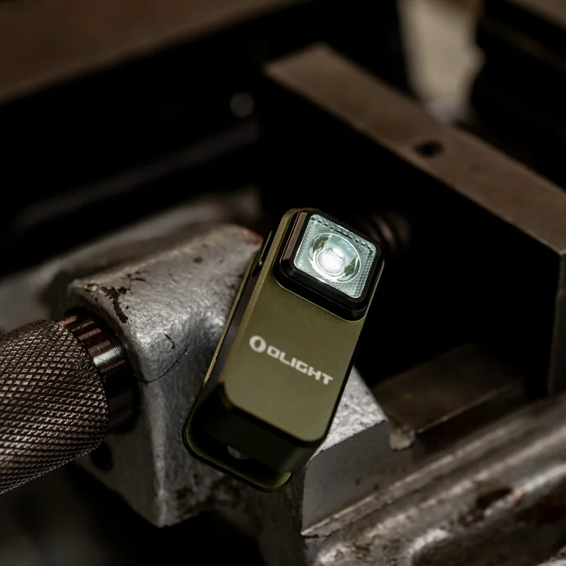 Latarka akumulatorowa Olight Oclip OD Green - 300 lumenów
