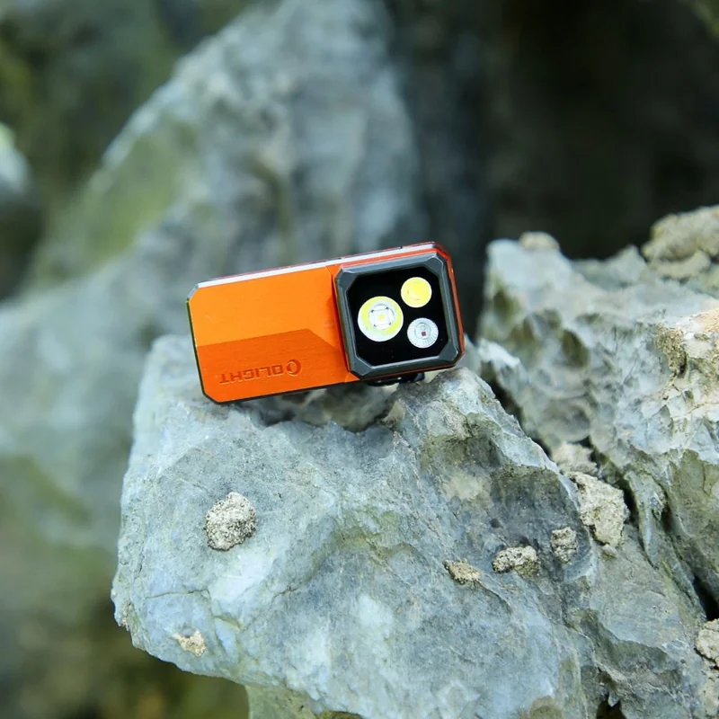 Latarka Olight Oclip 2 Ultra Premium Amber Orange - 580 lumenów