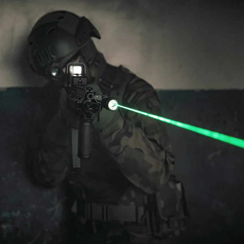 Latarka taktyczna z celownikiem laserowym Olight Odin GL M z montażem - 1500 lumenów, zielony laser