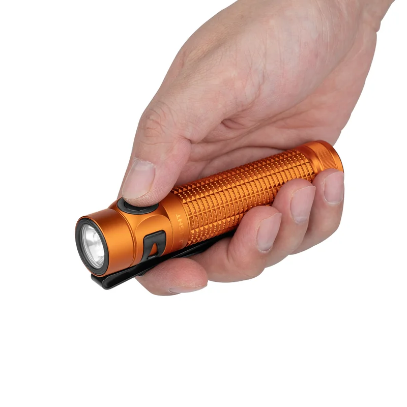 Latarka Olight Baton 4 Pro Pomarańczowa - 1600 lumenów