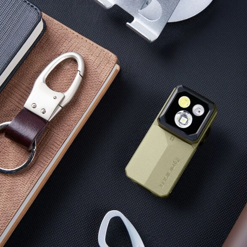 Latarka Olight Oclip 2 Ultra Premium 580 lumenów - Oliwkowa Zielona
