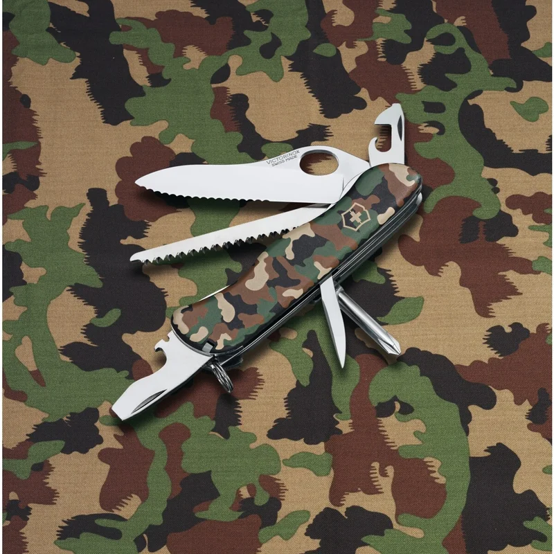 Nóż kieszonkowy Victorinox Trailmaster One Hand - Camouflage