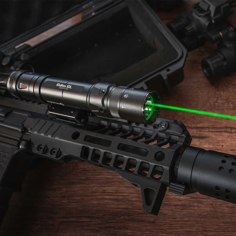 Latarka taktyczna Olight Odin GL z celownikiem laserowym - 1500 lumenów
