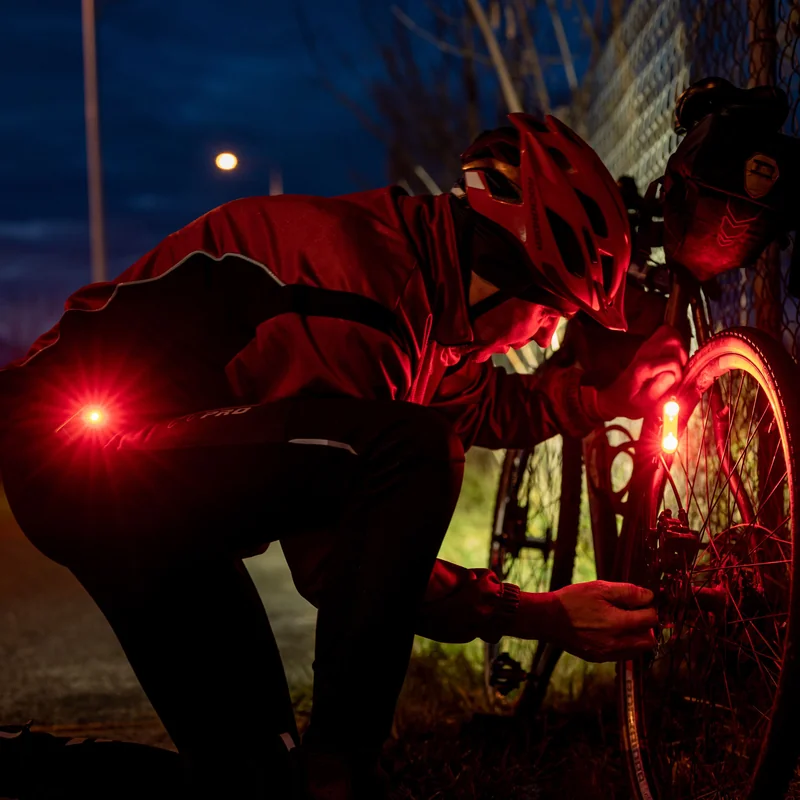 Latarka akumulatorowa Olight Oclip Pro - 500 lumenów